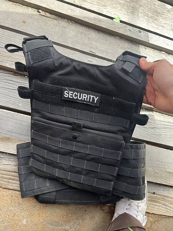 Uniformi: Schutzweste – Usato da Schönried venduto da BigBlockV8
