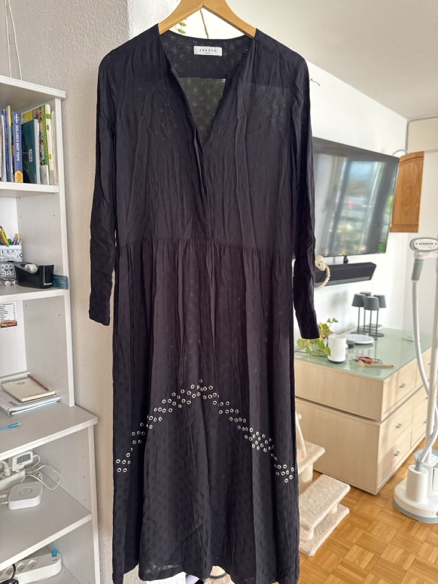 Sandro Vestiti: Sandro Midi Dress 38/M – Usato da Fällanden venduto da emilyeheim