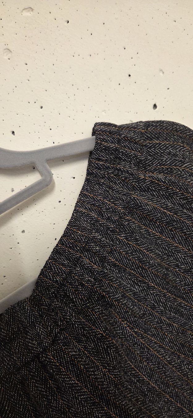 Pantaloni: Stoffhose /elastisch, Grösse 46 – Usato da Subingen venduto da DENDLE20 2