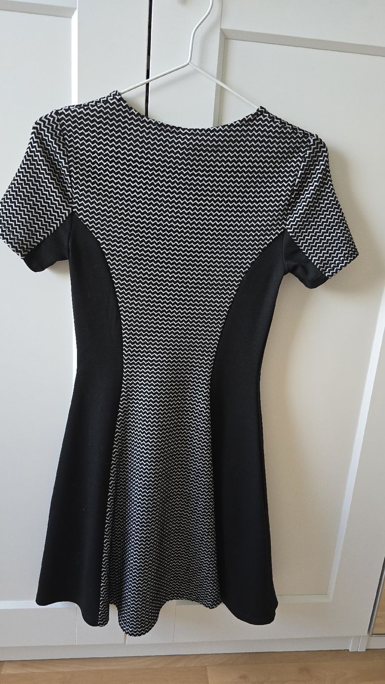 H&M Kleider: Kleid H&M Grösse 34/XS – Gebraucht aus Buchberg von MaddieF 1