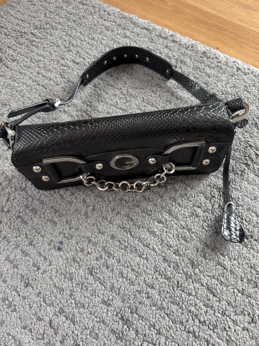 Guess Sacs femmes: Guess Chlutch – D'occasion à Mörschwil par zalilla
