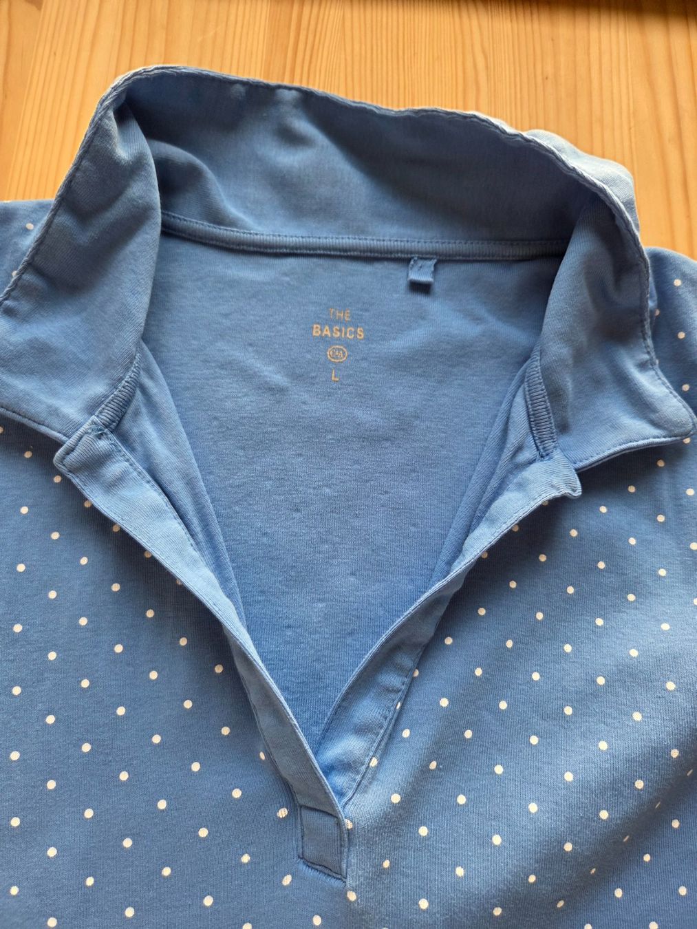 Magliette Polo: Poloshirt, upcycled, mit Spitze, L – Usato da Liestal venduto da ITOlio 4