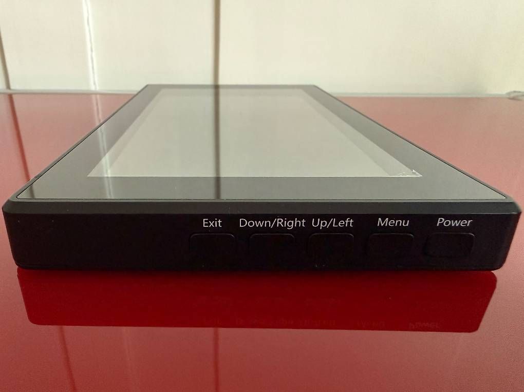 Monitor: 7inch Capacitive Touch Screen LCD with Case für Raspberry PI – Usato da Winterthur venduto da Frisso 3