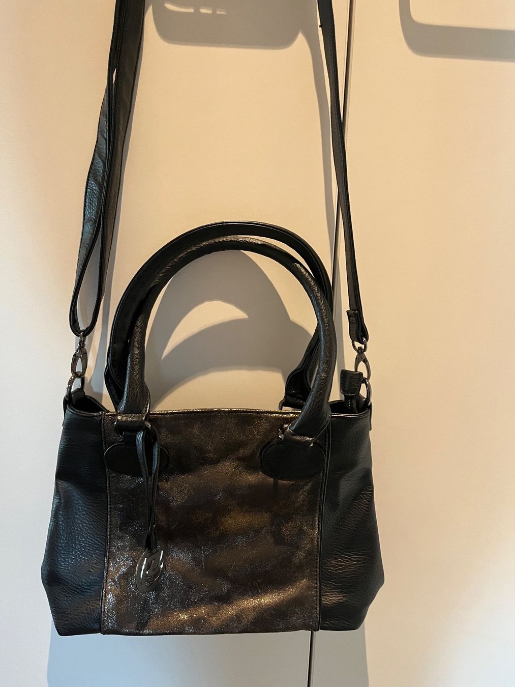 Rieker Borse da donna: Rieker/Tom Tylor/Adidas Taschen – Nuovo (secondo la descrizione) da Birmenstorf AG venduto da BMW.M5 2
