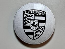 Radzierdeckel mit Porsche Wappen