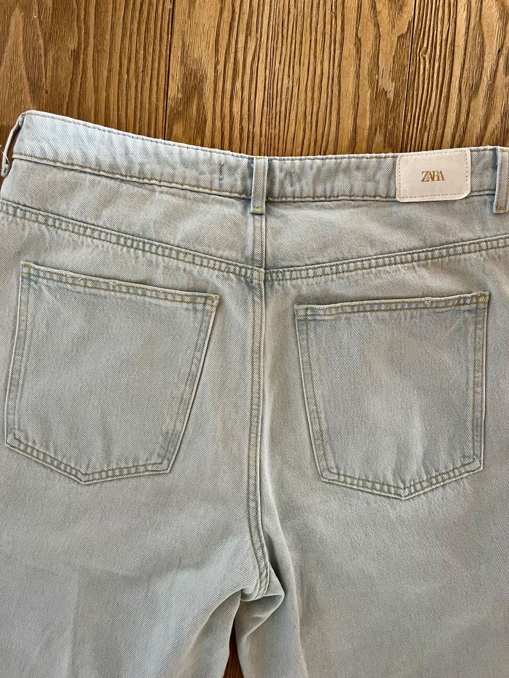 Zara Jeans: ZARA CARGO JEANS OVERSIZED 30, BALLOON-FIT – Gebraucht aus Davos Dorf von tati015 2