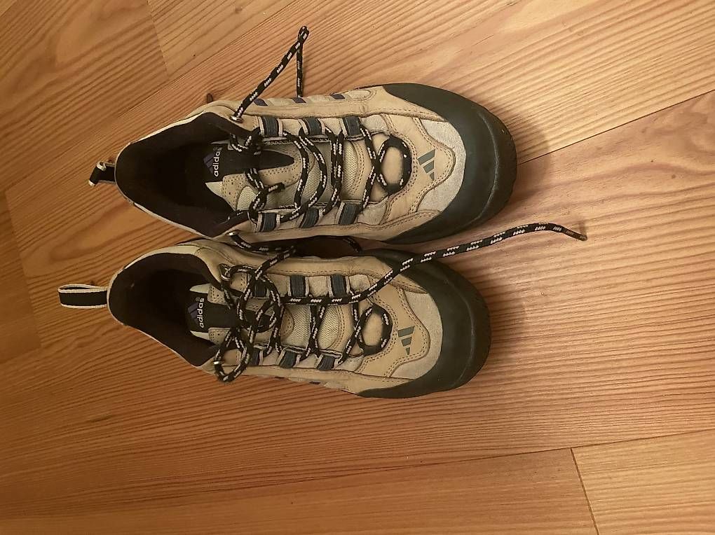 Herrenschuhe: Schuhe Adidas – Gebraucht aus Ittigen von sel_fm7s 1