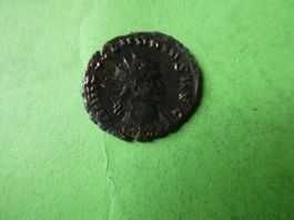 uralte Bronzemünze  20 mm     3.01 g  lackiert/evtl. Replika