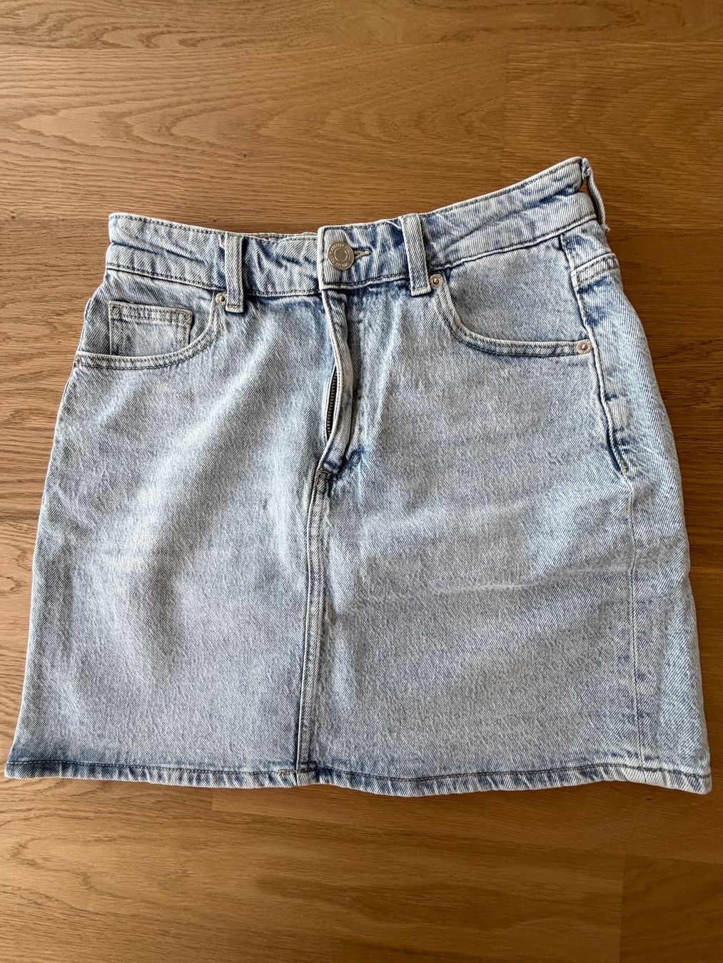 Vero Moda Röcke: Vero Moda Jeansrock – Gebraucht aus Luzern von maz_jq6n