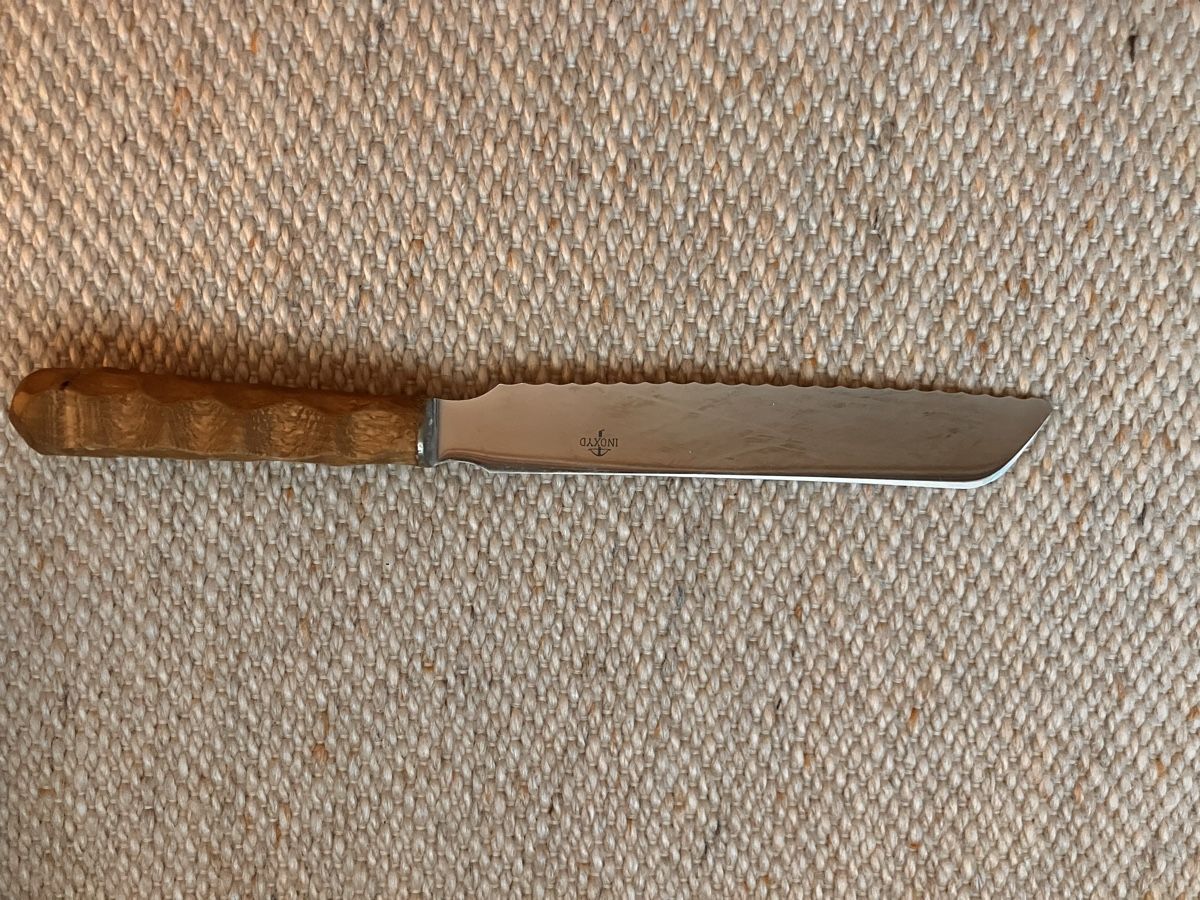 Articoli in legno: Handgeschnitztes Holztablett mit Messer - Rustikaler Charme! – Usato da Benglen venduto da Oommaahhaa 3