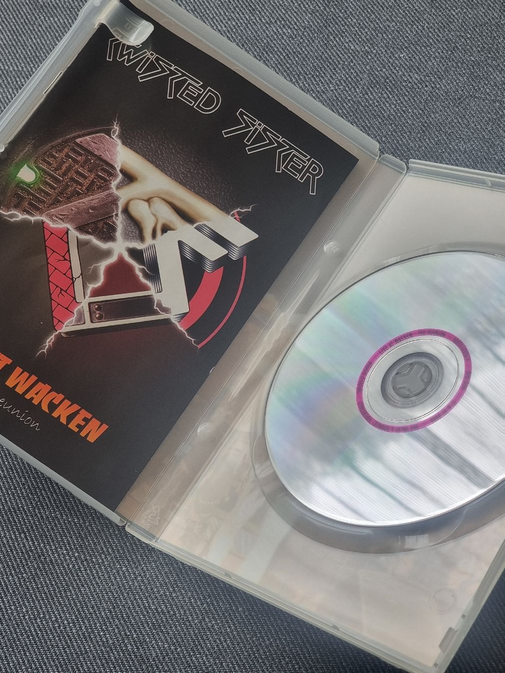 Tutti i DVDs: Twisted Sister Live at Wacken DVD – Usato da Trimbach venduto da EyeOfTheTiger 3