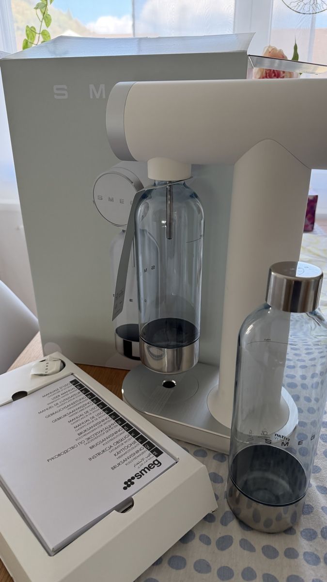 Smeg Appareils de cuisine: SMEG Wassersprudler – Neuf avec emballage d'origine à Ebikon par Gismo0 1