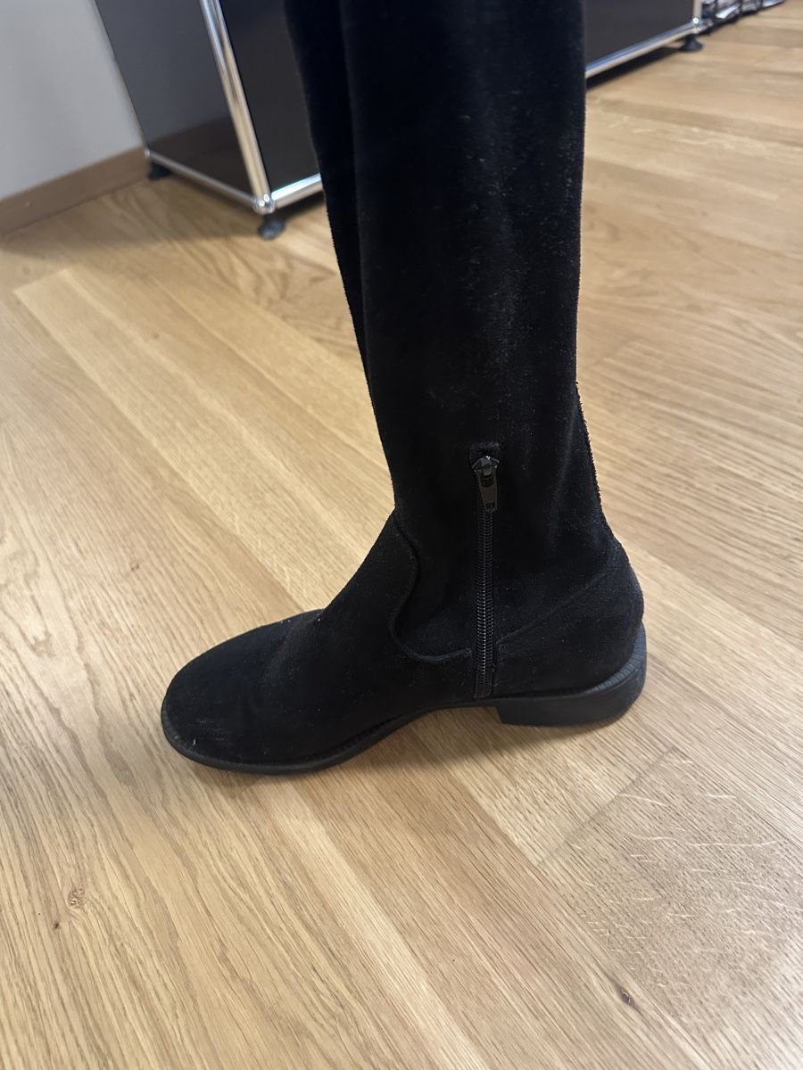Scarpe da donna: Schwarze Overknee Stiefel, Gr. 37 – Usato da Lufingen venduto da ott_r59k 2