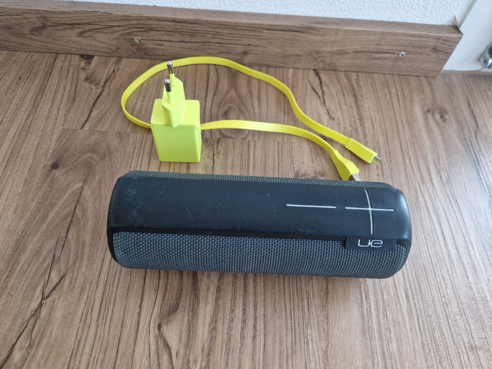 Ultimate Ears Casse acustiche: UE Boom 2 Bluetooth Lautsprecher schwarz mit Ladekabel  – Usato da Benken SG venduto da Muenzhandel1968 3