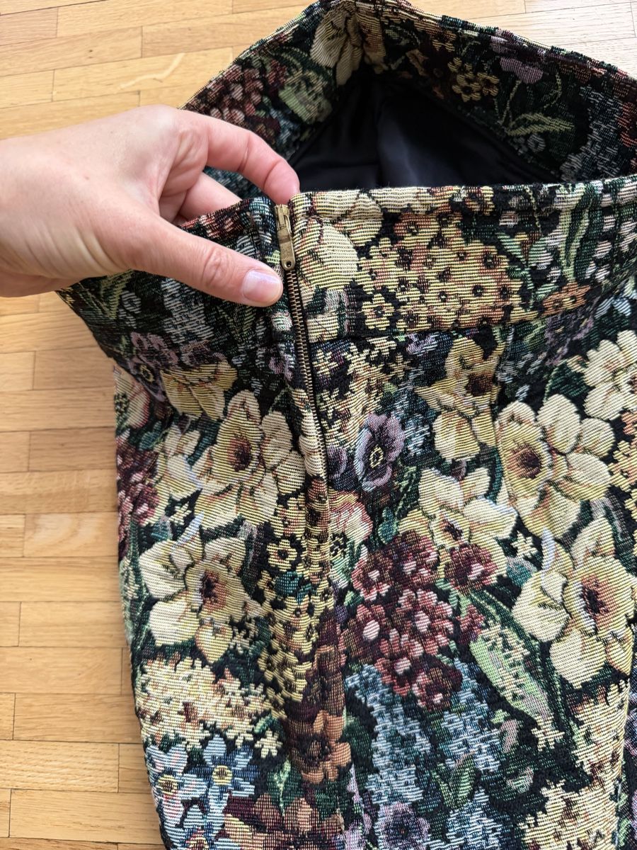 Sandro Gonne: Sandro mini skirt size 2 – Usato da Nyon venduto da das_9ccv 3