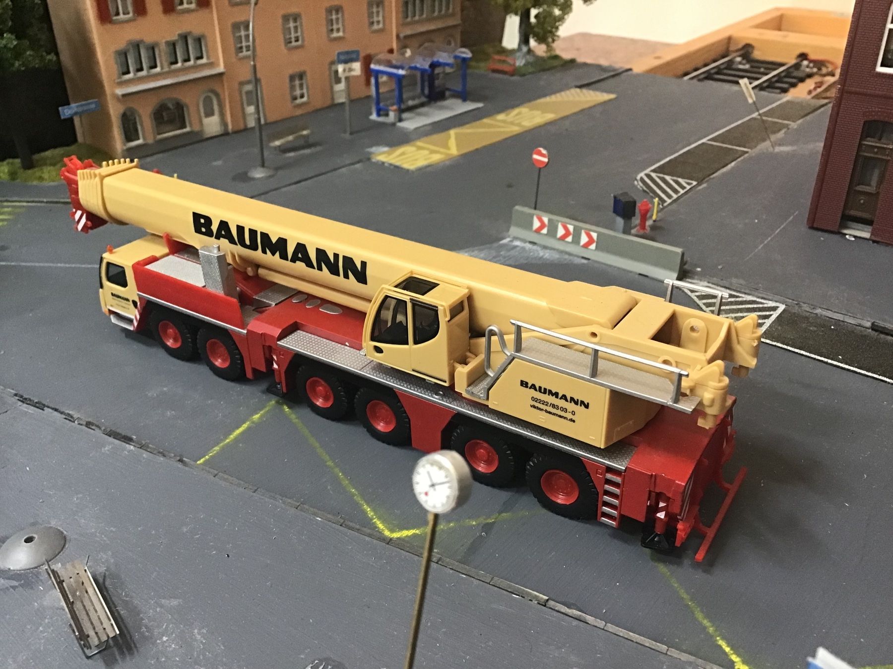 Herpa Modellini d'auto: HERPA 1:87 H0 BAUMANN – Usato da Männedorf venduto da Spezial-Modelle 2