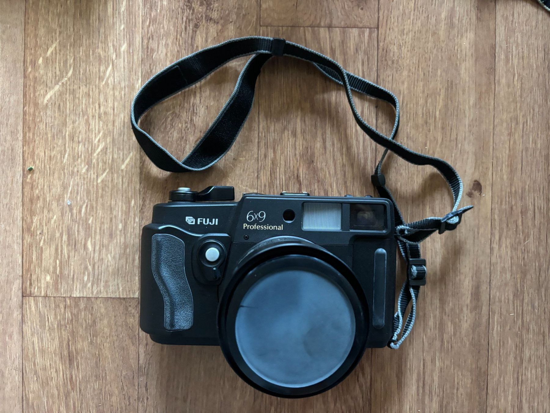 Fujifilm Fotocamera: Fuji GSW690III Professional – Usato da Muttenz venduto da due_z7qf