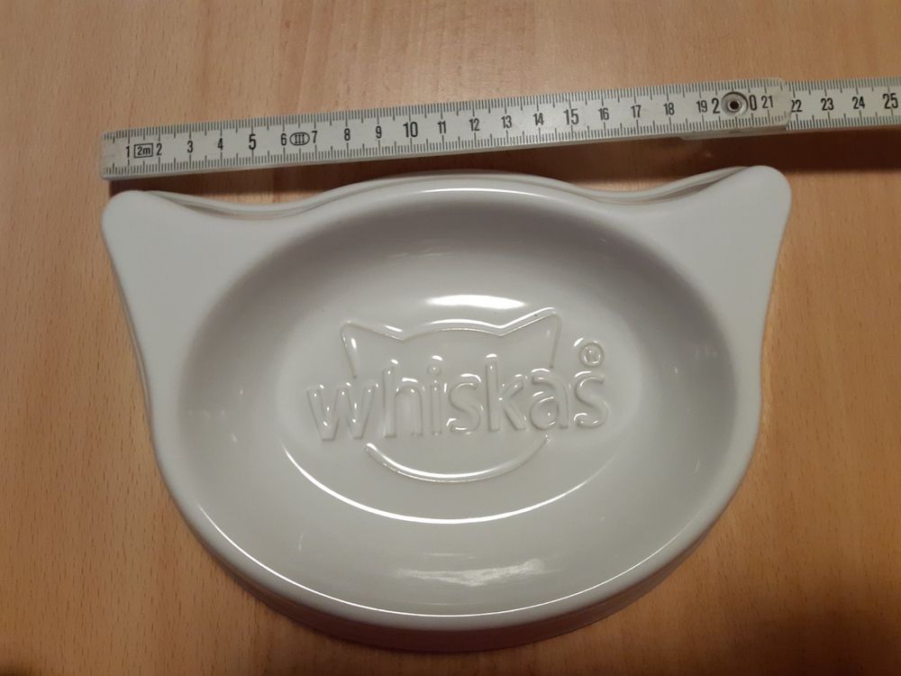 Whiskas Futter oder Wasser Gefäss schwer Kaufen auf Ricardo