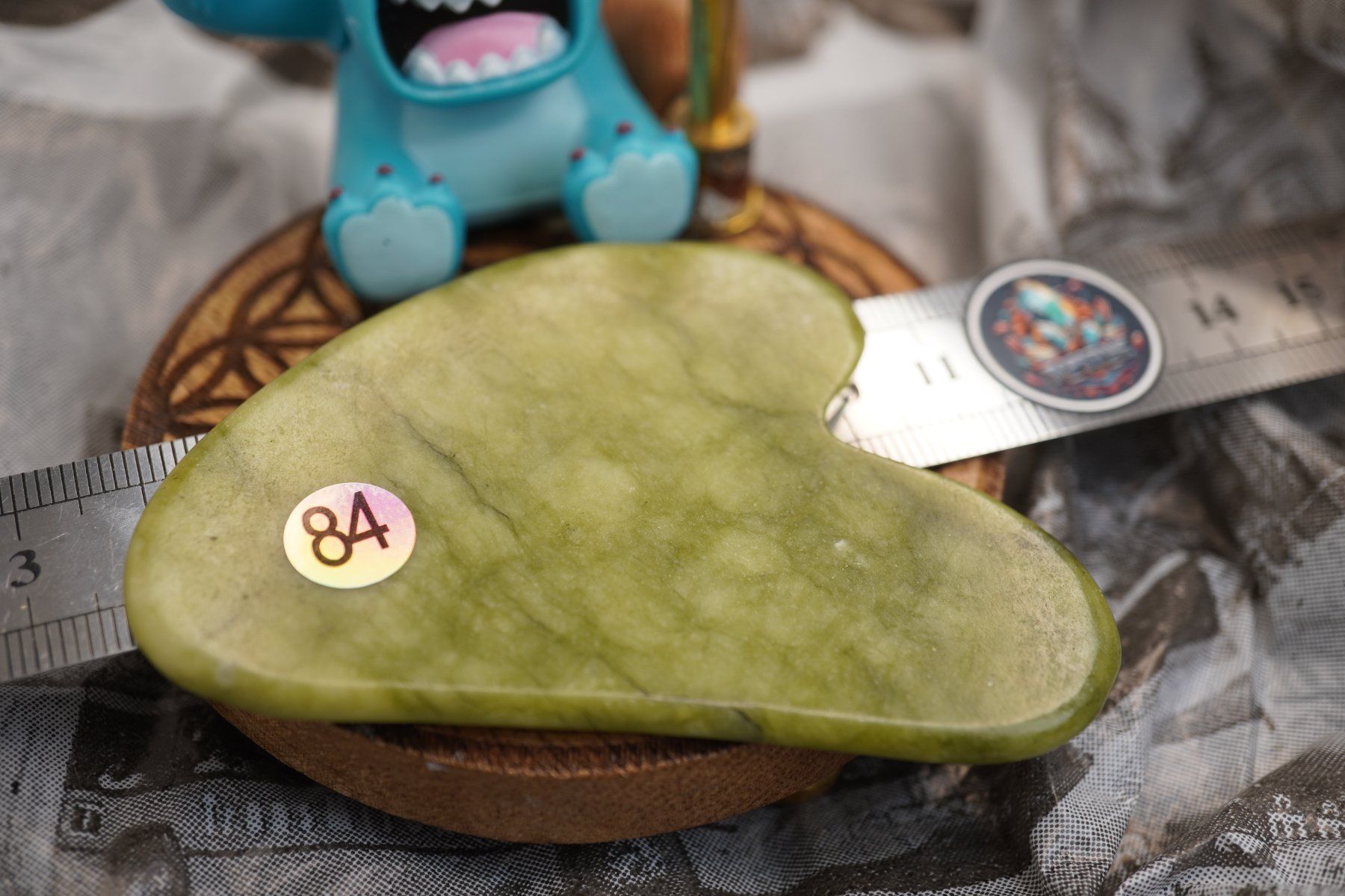 Mineralien & Heilsteine: Gua Sha Massage-Stein    Jade   Nephrit   ab 1.- – Neu und originalverpackt aus Eschenbach SG von topstone 1