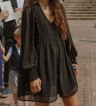Kleid mit transparenten Ärmeln Gr. S