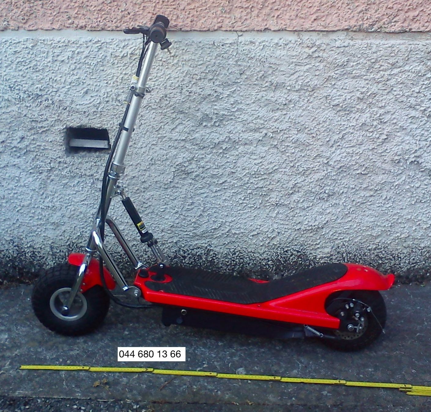 Kickboard: E-Scooter, Elektro-Trotti – D'occasion à Uetikon am See par Occshop