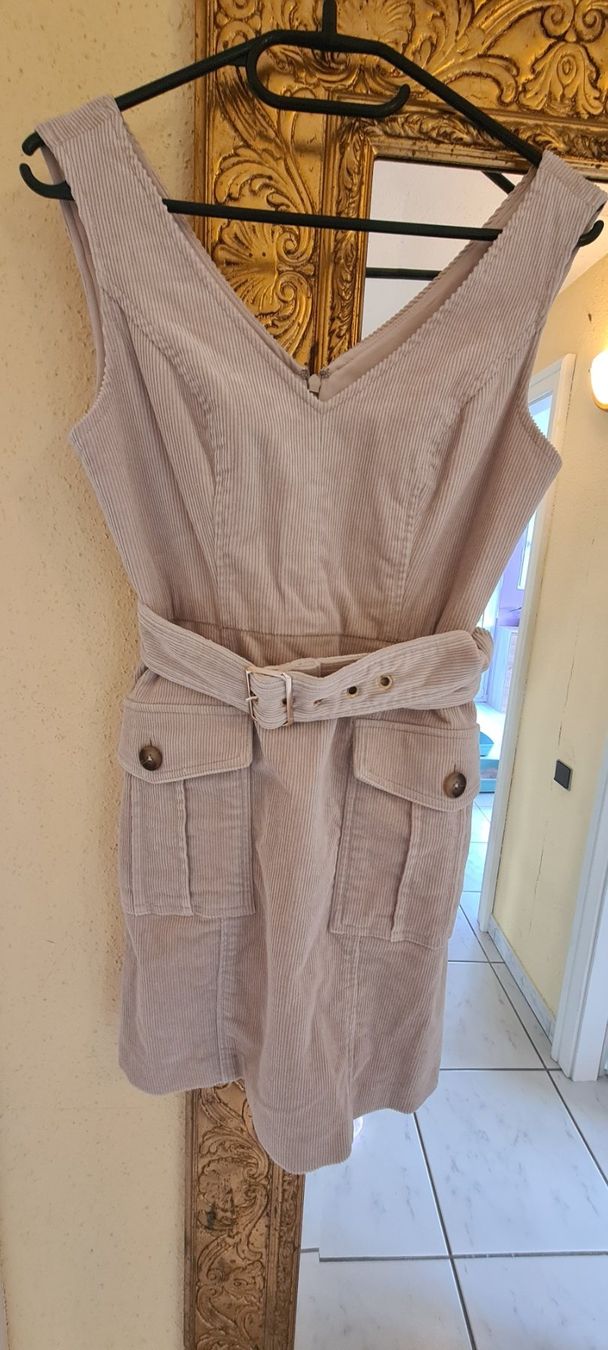 Vestiti: Forever New Minikleid – Usato da Allschwil venduto da Virgo