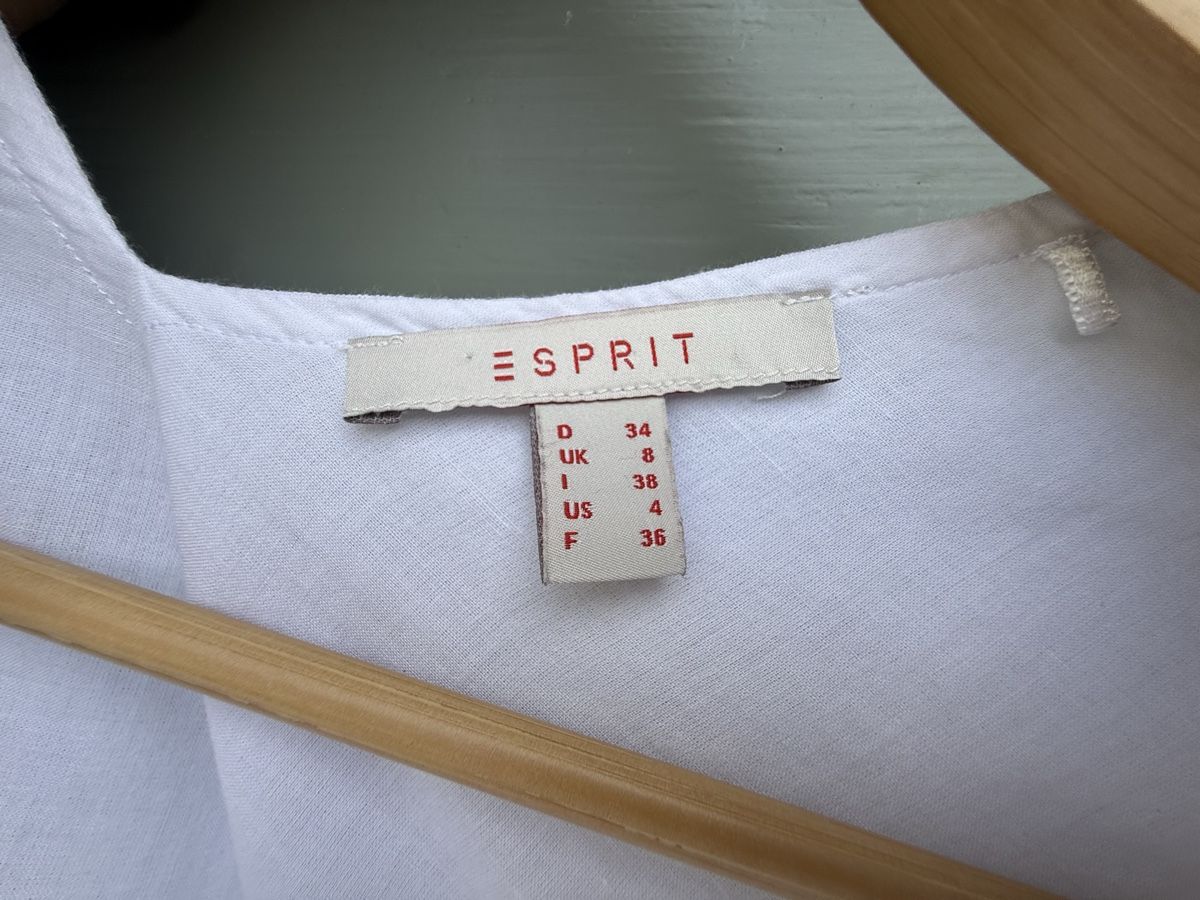 Esprit Vestiti: ESPRIT Kleid weiss – Usato da Hünenberg See venduto da Cheetah4 2