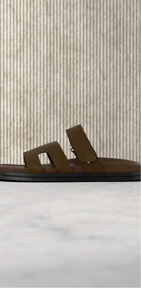Tommy Hilfiger Herrenschuhe: Tommy hilfiger Suede Sandal – Neu und originalverpackt aus Sargans von AmineA 1