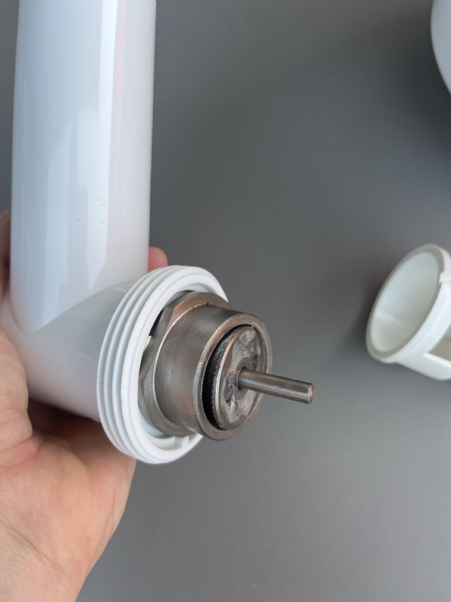 Kenwood Elettrodomestici da cucina: Kenwood Getreidemühle – Usato da Aeschi b. Spiez venduto da Thunerwasser 1