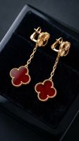 Boucles d'oreilles trèfle rouge, plaqué or