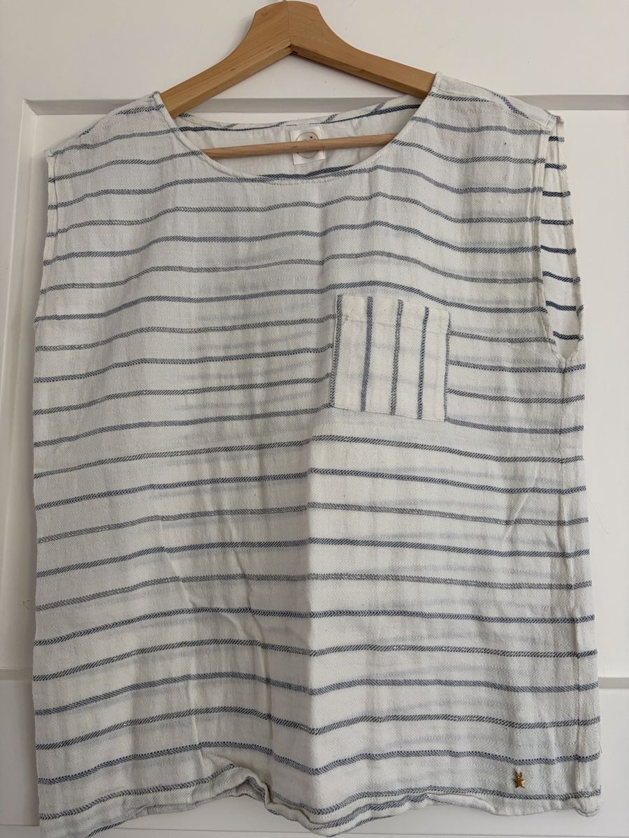 Des Petits Hauts Tops: Des Petit Hauts  – Gebraucht aus Steffisburg von Wuahuahua