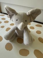 Baby Elefant Spielzeug interaktiv – wie neu, deutsch