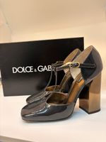 Dolce & Gabbana Lackleder-T-Strap Pumps mit Blockabsatz Eu39