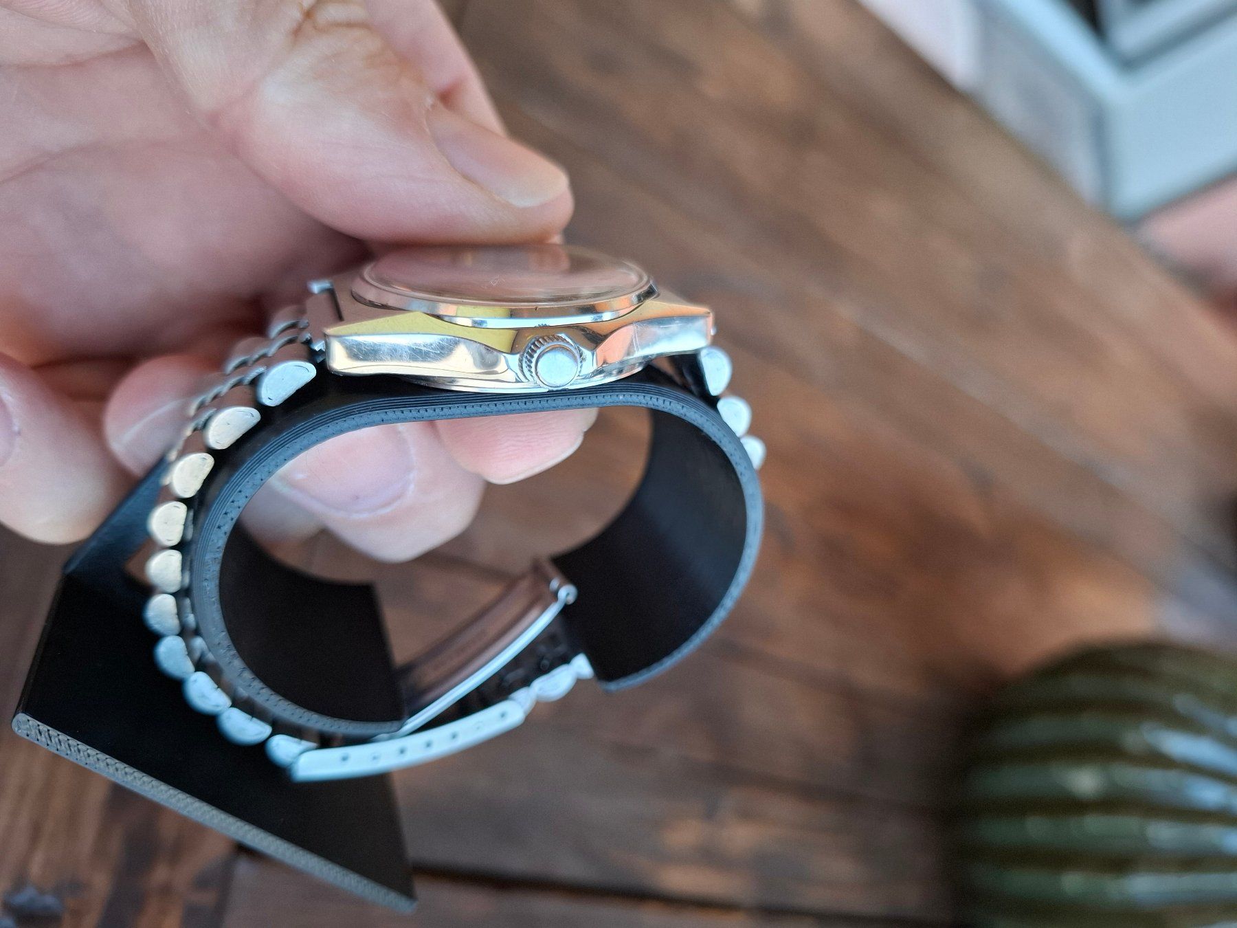 Orient Uhren: Orient Quarzuhr 100m Metallband – Gebraucht aus Effretikon von RossTheBoss 1