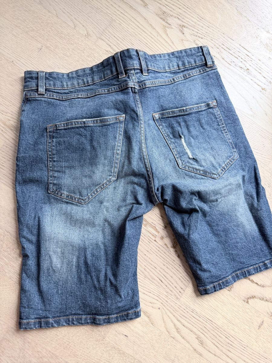 Jeans: Jeans herren – Usato da Münchenstein venduto da By.gabriela.v 2