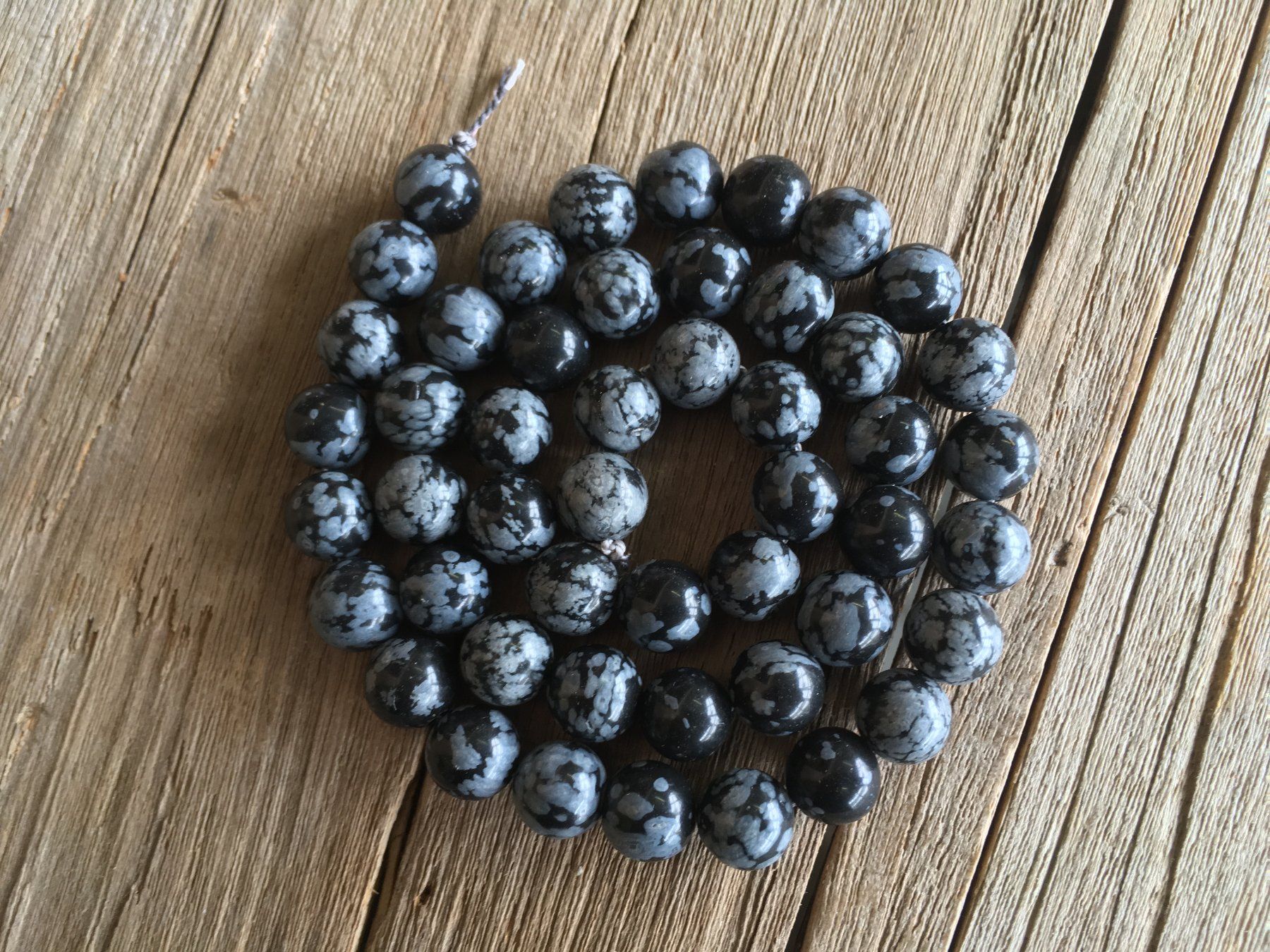 Catenine: SCHNEEFLOCKENOBSIDIAN  KUGELN 8mm LÄNGE 40cm – Nuovo e nell'imballaggio originale da Aesch ZH venduto da LiquidAktion 3