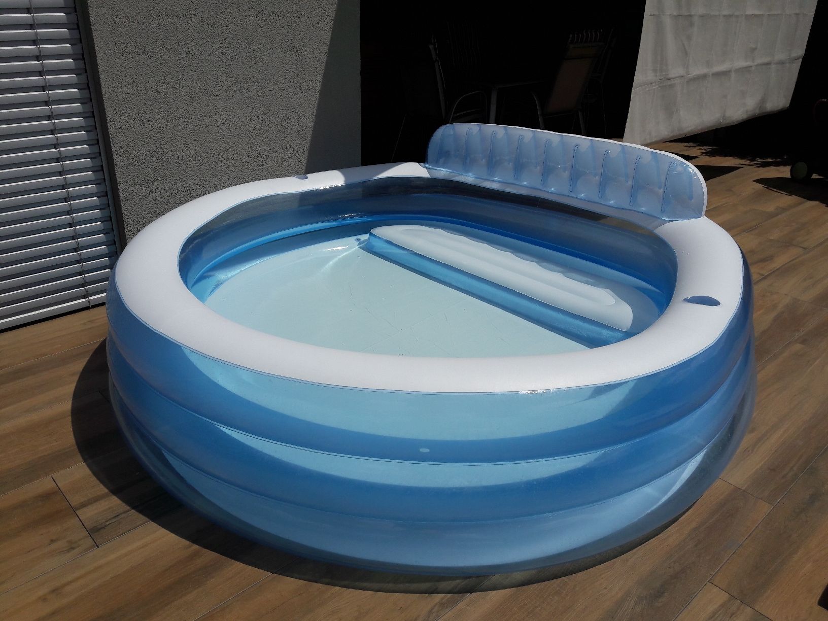 Intex Piscines: Pool aufblasbar – Défectueux à Sirnach par AVO_8370_Sirnach