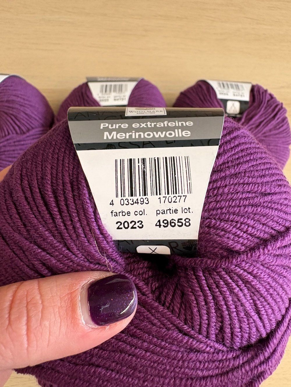 Wolle: Lana Grossa Cool Wool - Dunkellila – Neu (gemäss Beschreibung) aus Ostermundigen von asi_jqt5 1