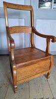 Fauteuil ancien / chaise percée / antiquité