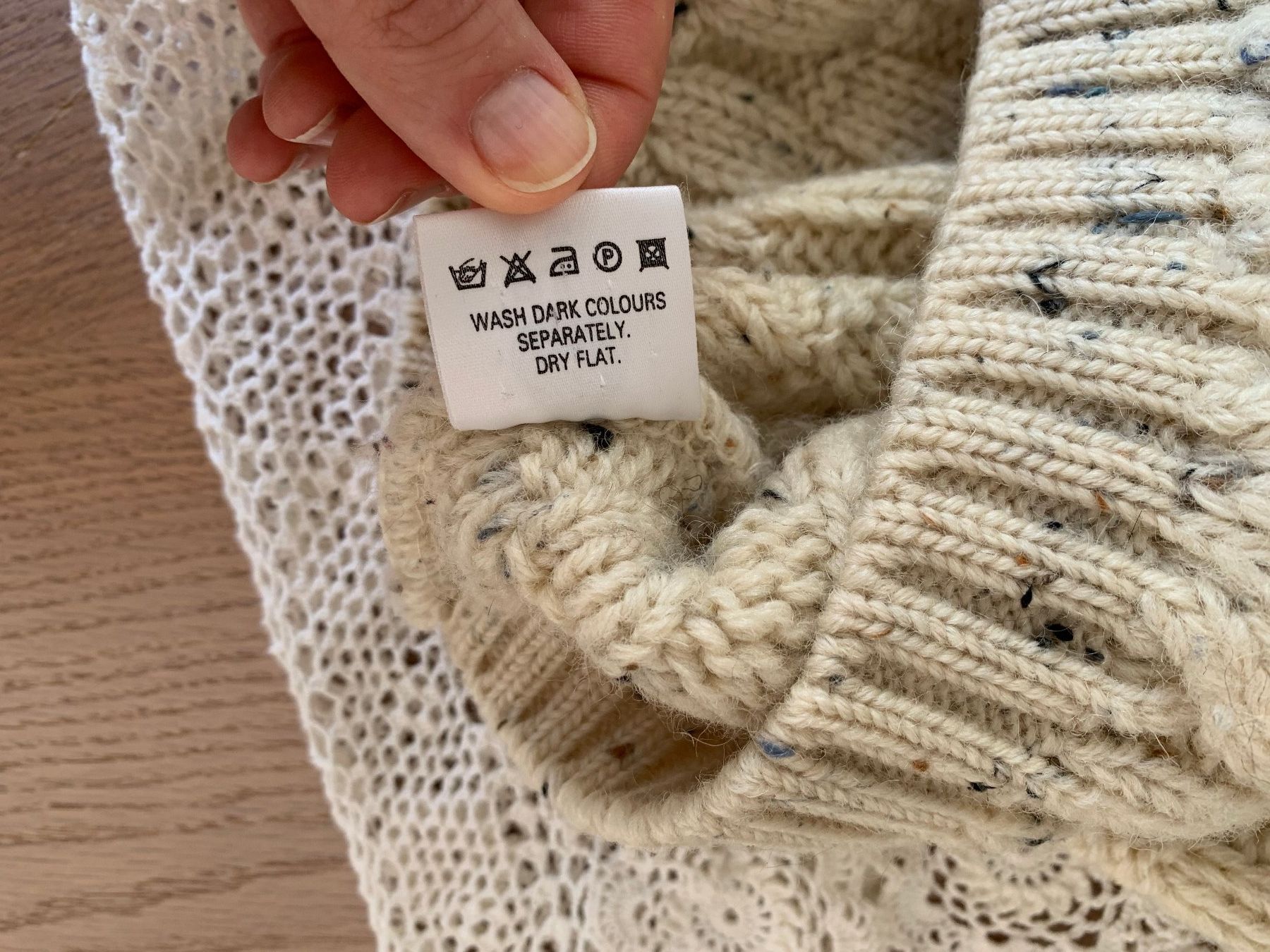 Maglioni & Felpe: Pull Pure Laine Gr. 110/122 – Usato da Moutier venduto da chDuplessy 4