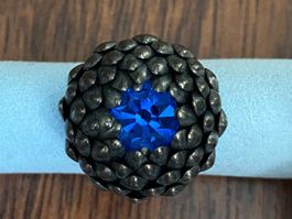 Ring mit blauem Glasstein BlumenDesign verstellbar