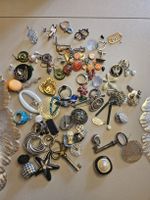 Schmuck Konvolut Broschen Ringe Anhänger ungeprüft 