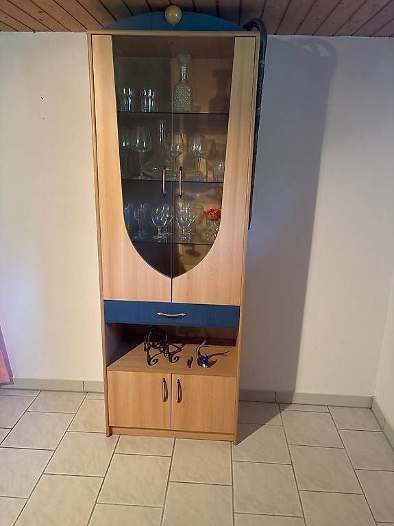 Vetrine: Vitrine - Schrank – Difettoso da Aarau venduto da aargauer88