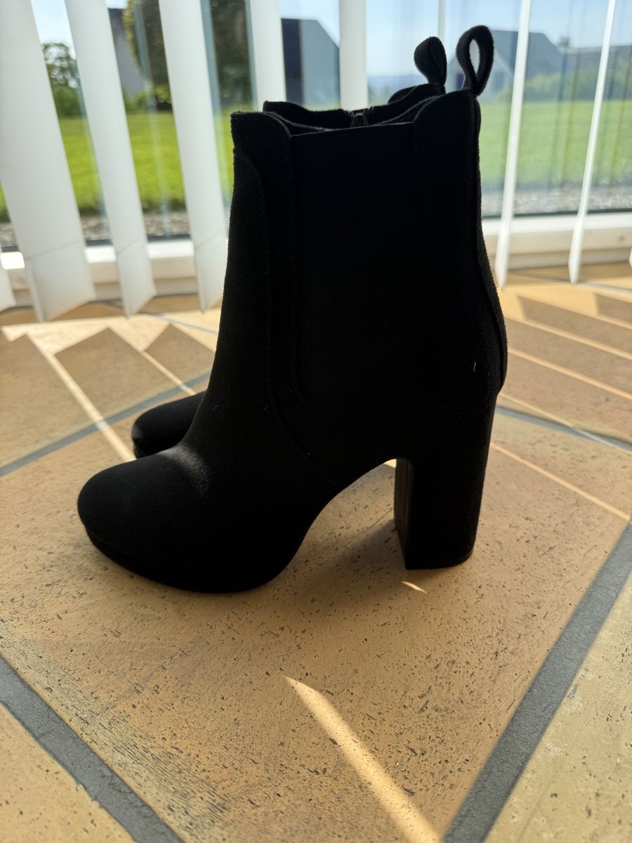 Scarpe da donna: Stiefeletten mit Absatz, Gr.37 - NEU – Nuovo (secondo la descrizione) da Remetschwil venduto da Ka95 2