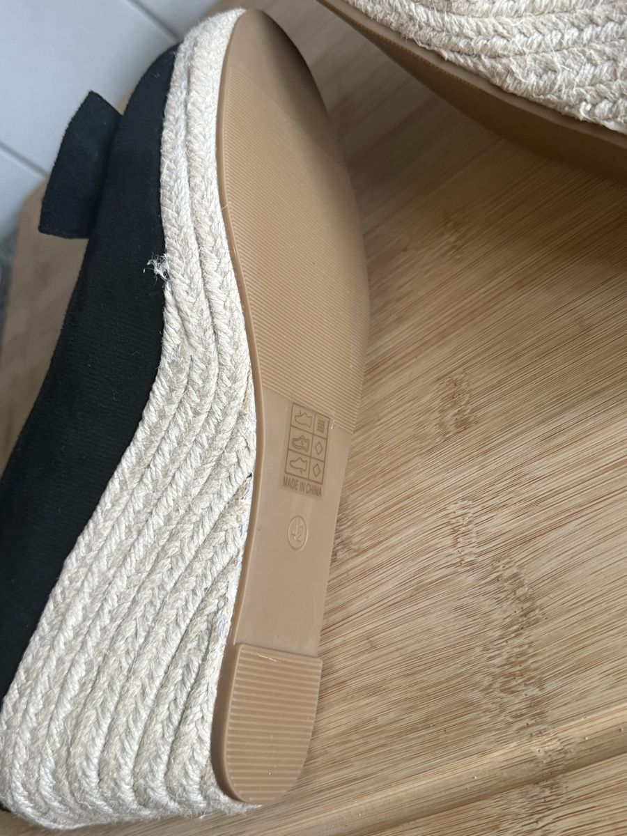 Scarpe da donna: Keilabsatzschuhe schwarz Grösse 42 – Nuovo (secondo la descrizione) da Basel venduto da zukk_ 2