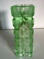 Vase en verre vert style Art Déco hauteur 15.5cm