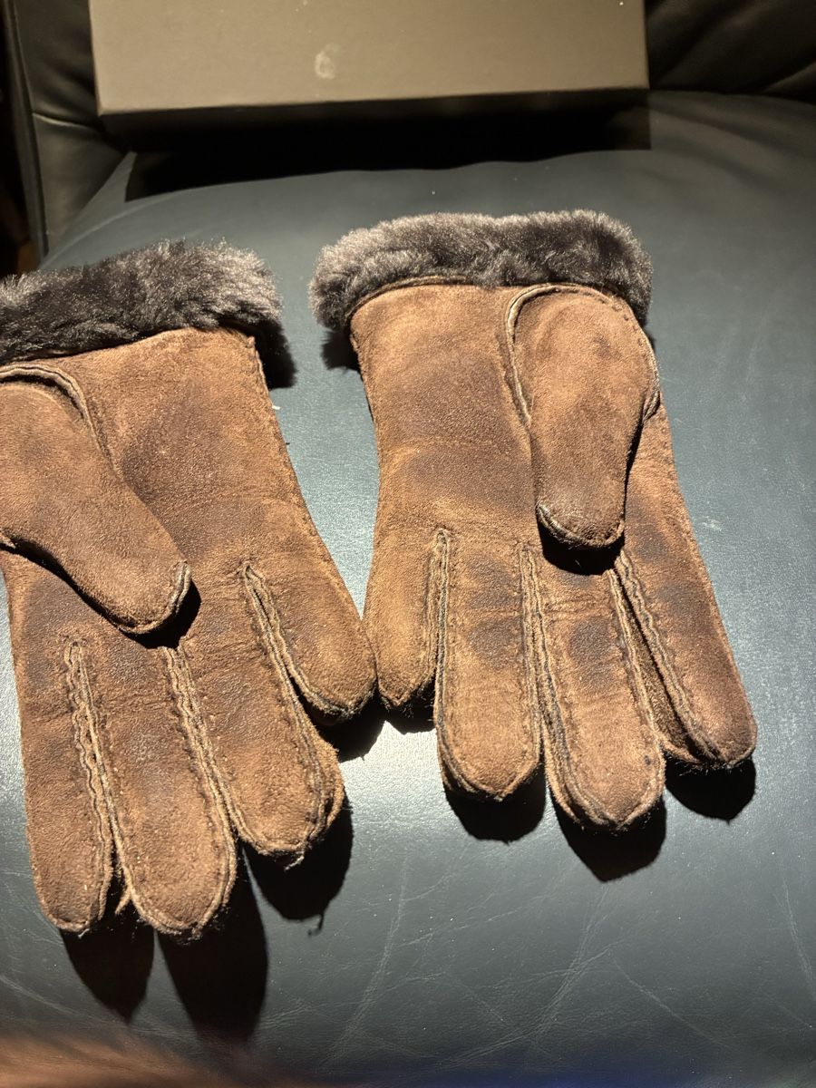 Ugg Handschuhe & Handstulpen: Ugg Handschuhe 🧤 – Gebraucht aus Laupen BE von ole_l8gg 1