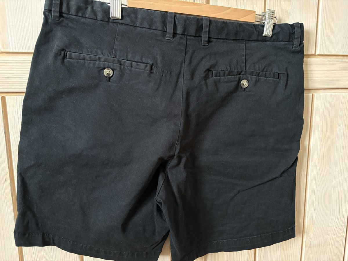 H&M Pantaloni: Herren Shorts, Gr. 36 – Usato da Thun venduto da tulpentau 1