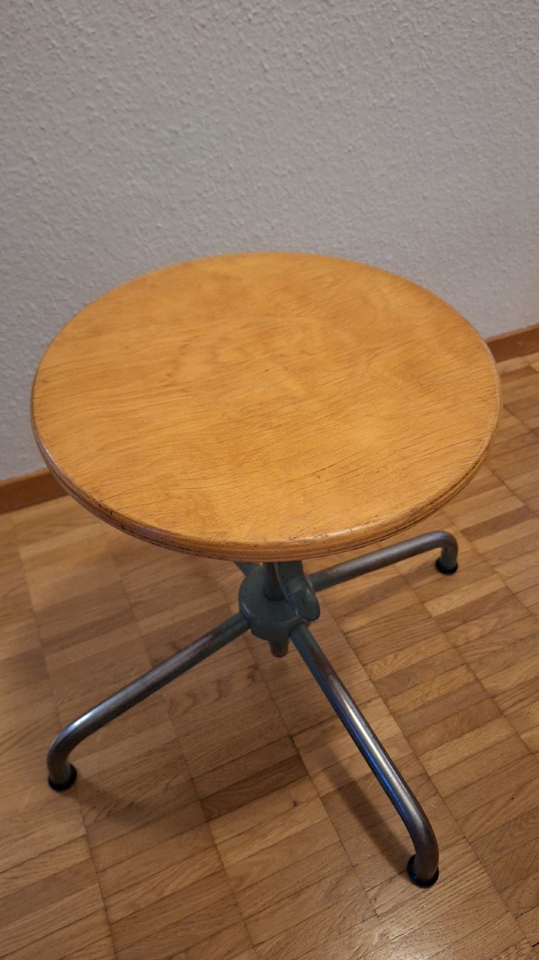 Sgabelli: Drehhocker Industriedesign Metall Holz – Usato da Zürich venduto da anna3929 2