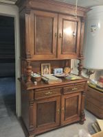 Antiker Buffet-Schrank, Nussbaum massiv, Top Zustand